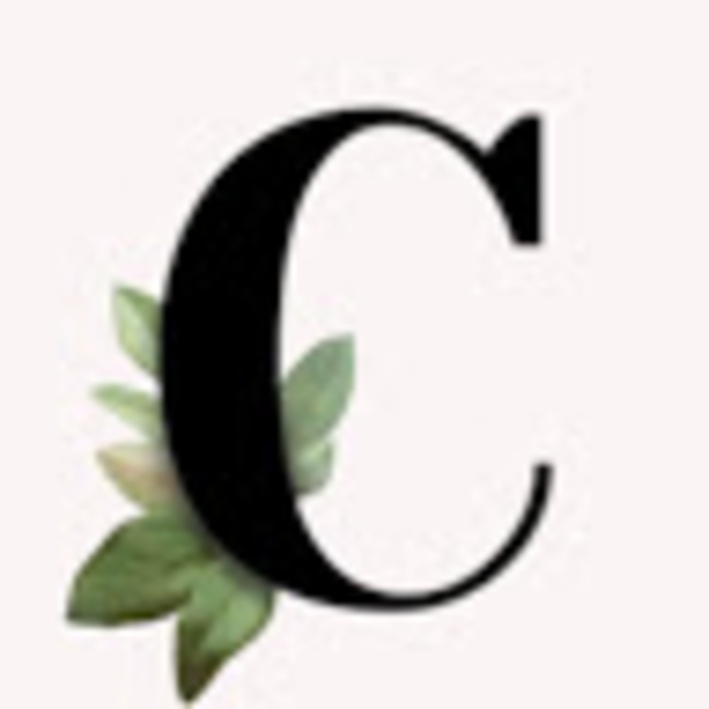 Meet your Posher, Casandra